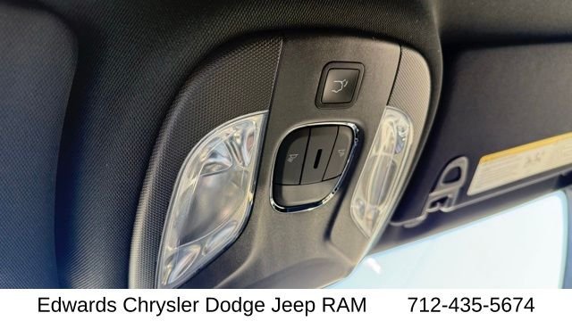New 2026 Fathom Blue Pearl-Coat Exterior Paint Jeep Limited image 29