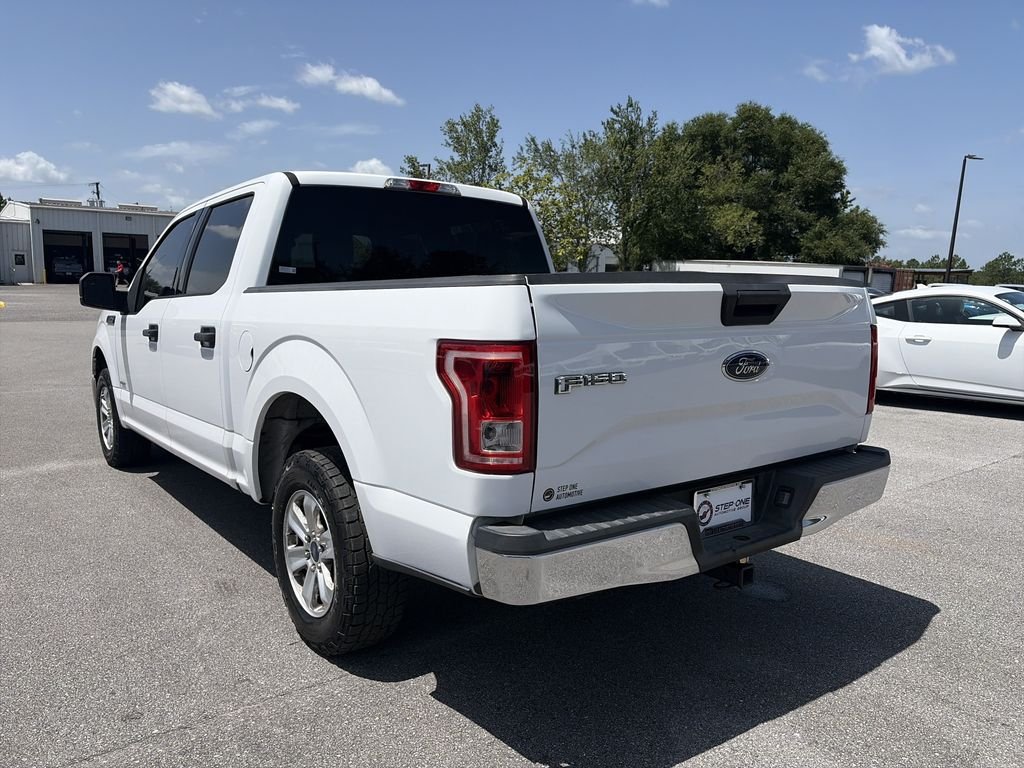 Used 2015 White Ford XLT image 5