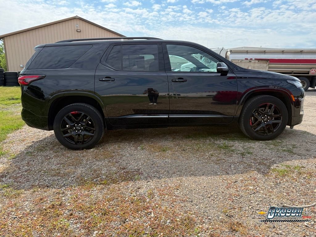 Used 2022 Black Chevrolet Premier image 3