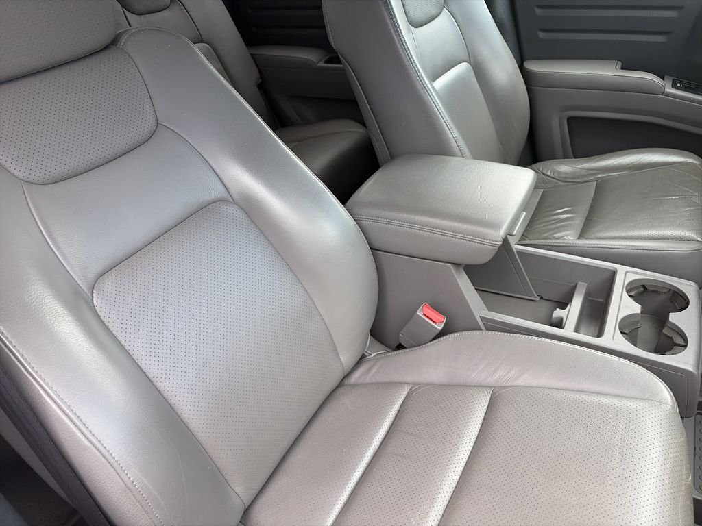 Used 2012 Silver Honda RTL image 33