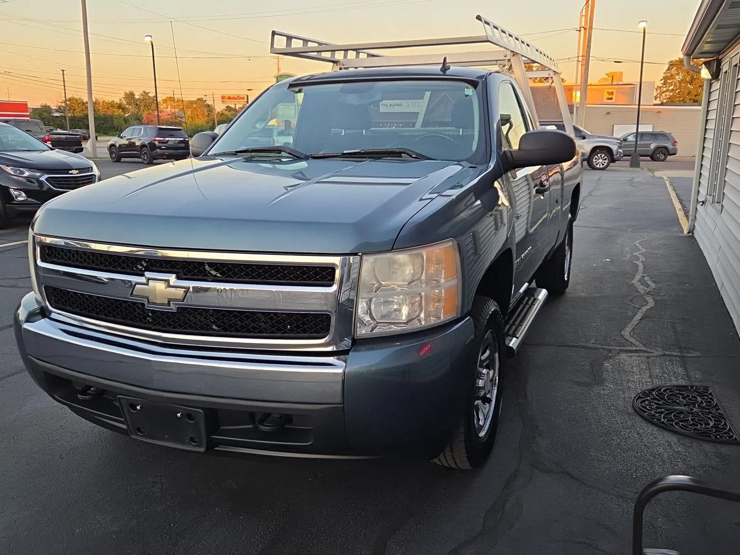 Used 2008 BLUE GRANITE METALLIC Chevrolet LT w/1LT image 9