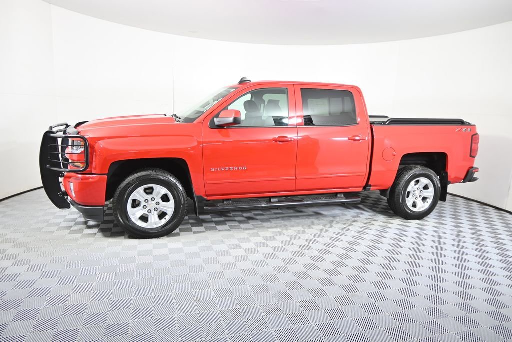 Used 2018 Chevrolet Silverado 1500 LT Z71 with VIN 3GCUKREC6JG515634 for sale in Forest Lake, Minnesota