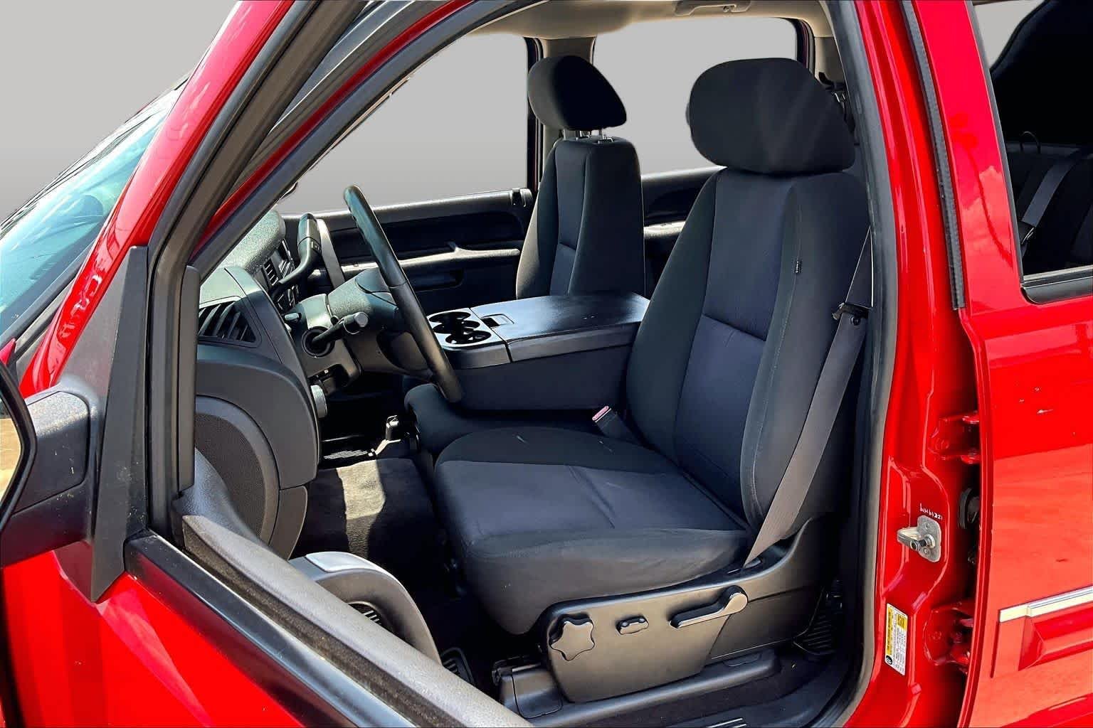 Used 2011 Fire Red GMC SLE image 7
