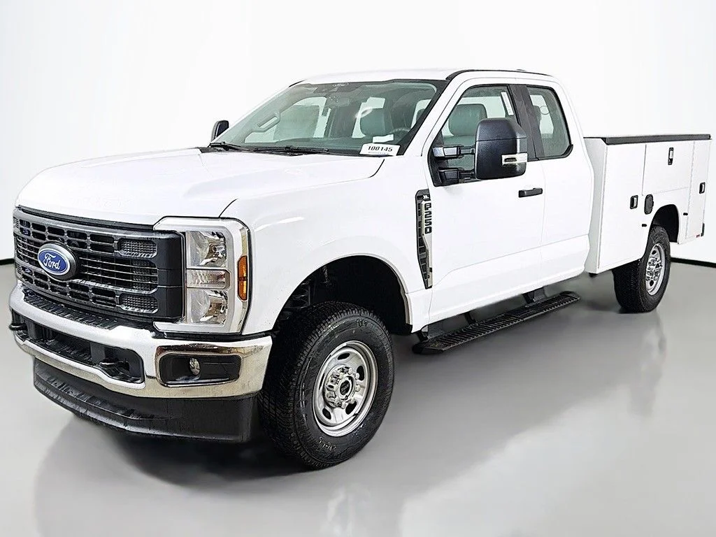 New 2026 Oxford White Ford F-250® XL image 5