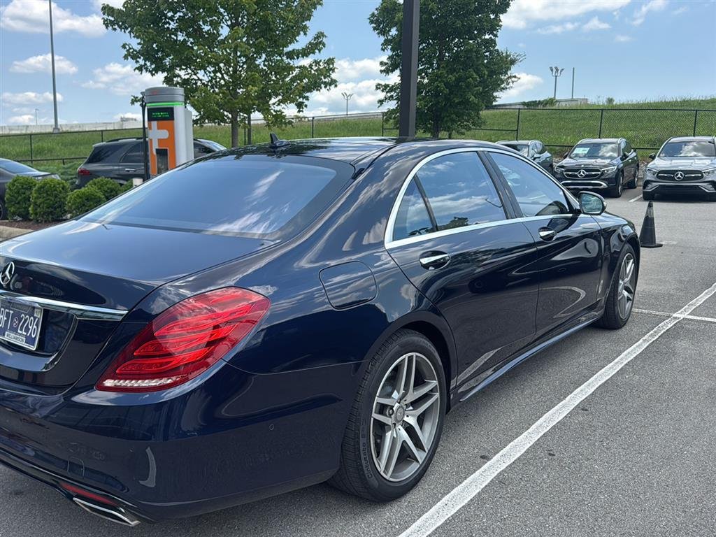 Used 2015 Lunar Blue Metallic Mercedes-Benz S 550 image 7