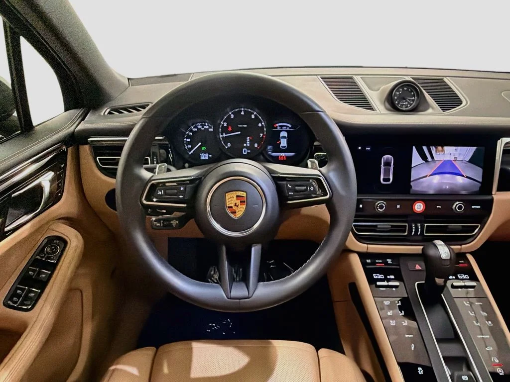 Used 2026  Porsche  image 23