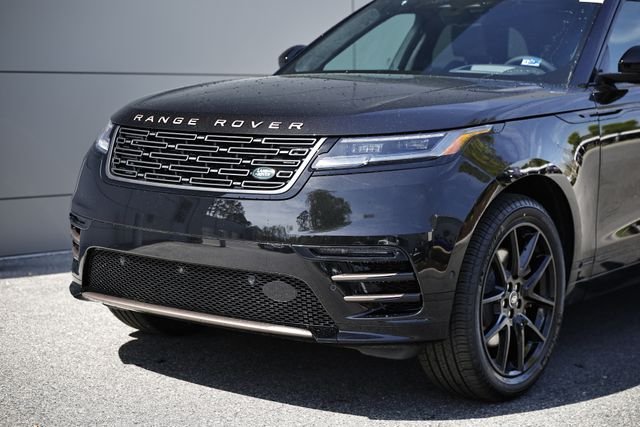 New 2026 Santorini Black Land Rover  Autobiography image 2