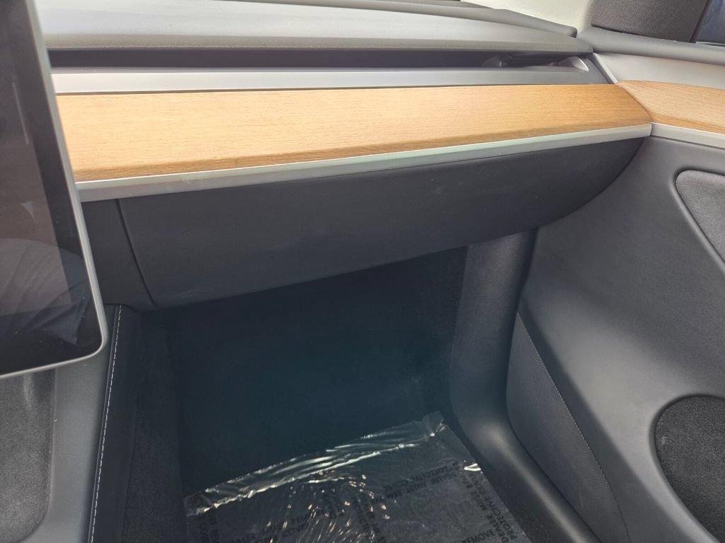 2024 Tesla Model Y Performance - Photo 27