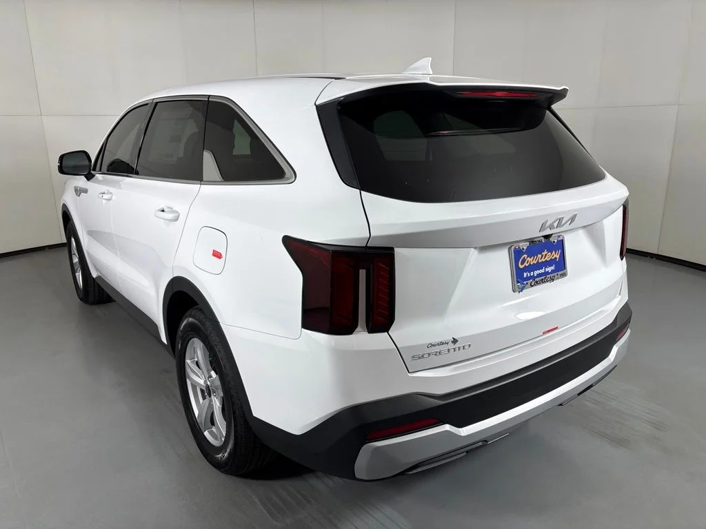 New 2026 Glacial White Pearl Kia LX image 6