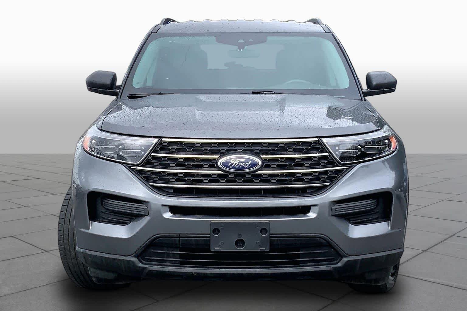 Used 2023 Carbonized Gray Metallic Ford XLT image 4