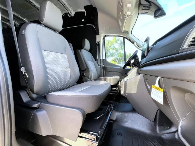 New 2026 Oxford White Ford XL Cargo image 40