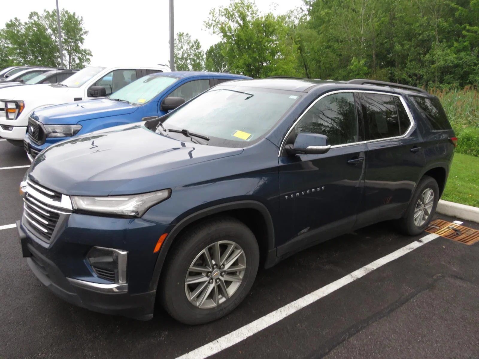Used 2023 Northsky Blue Metallic Chevrolet LT Cloth image 8