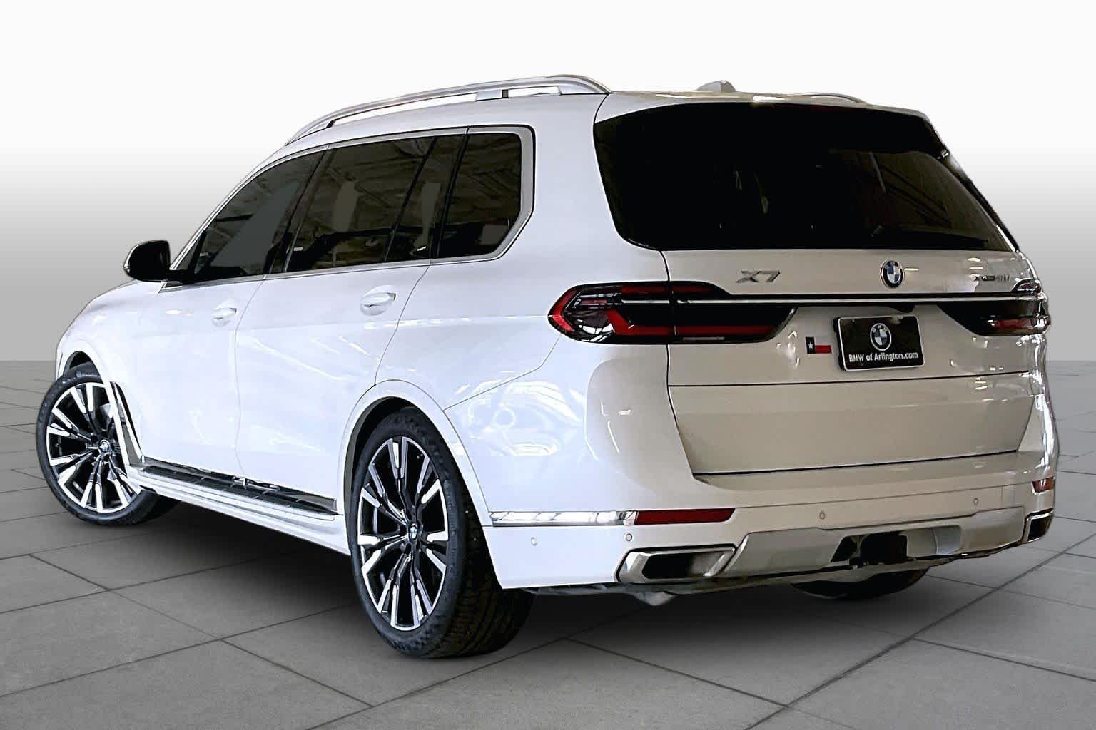 Used 2023 Mineral White Metallic BMW xDrive40i image 11