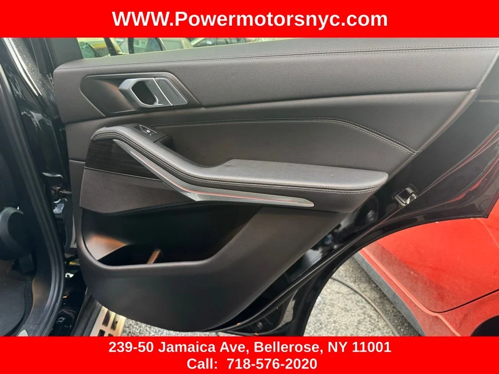Used 2023 Black BMW xDrive40i image 29