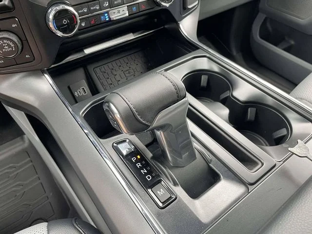 New 2026 Iconic Silver Metallic Ford Lariat image 10