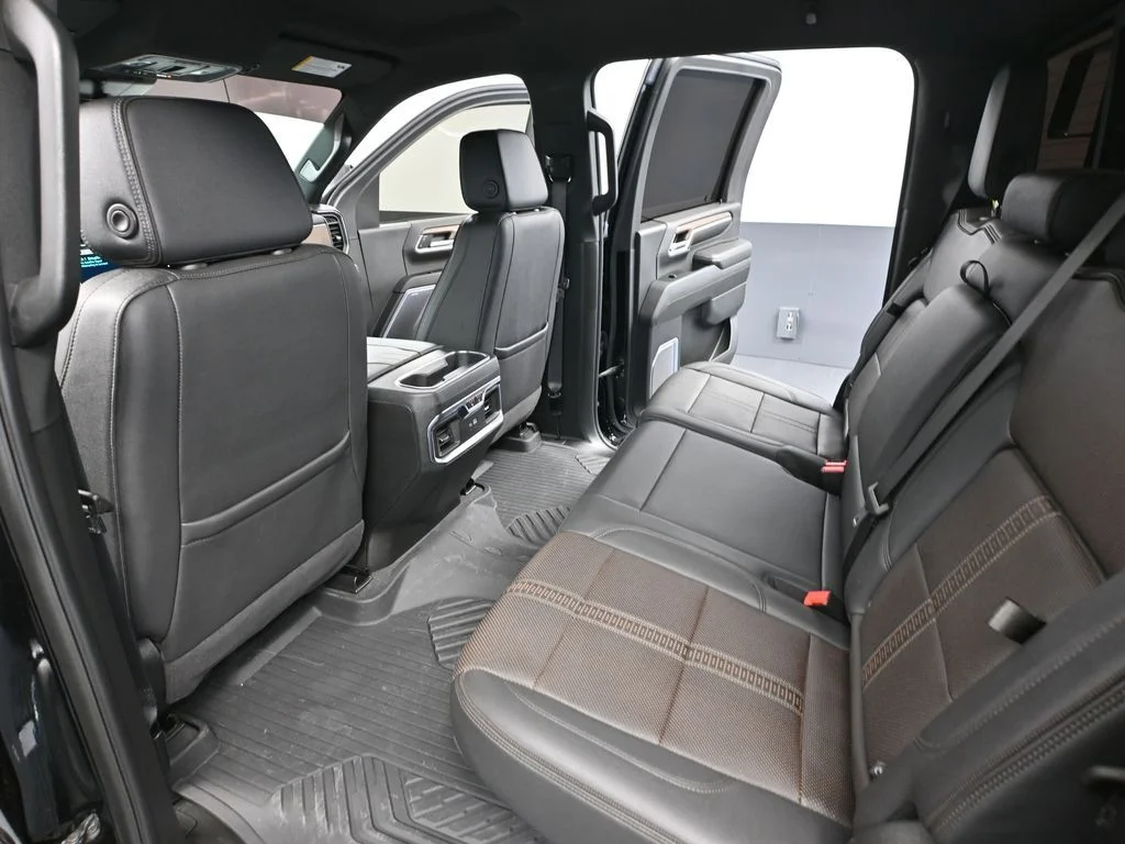 2024 Chevrolet Silverado 3500HD High Country - Photo 45