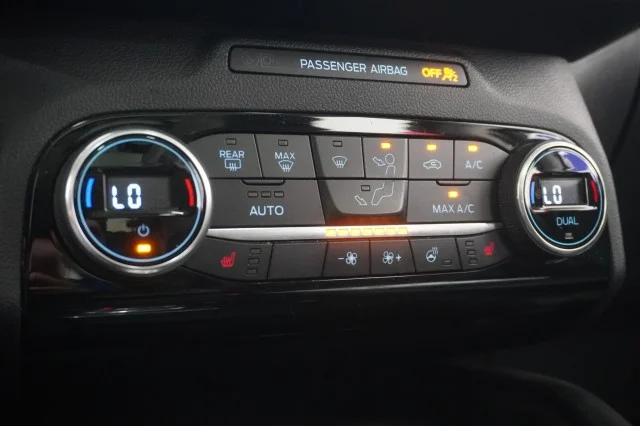 Used 2021 BLUE Ford SEL image 29