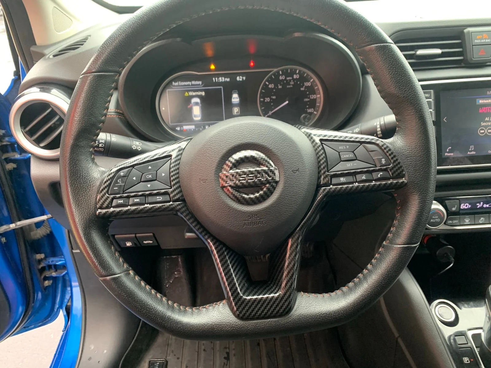 Used 2020 Blue Nissan 1.6 SR image 12