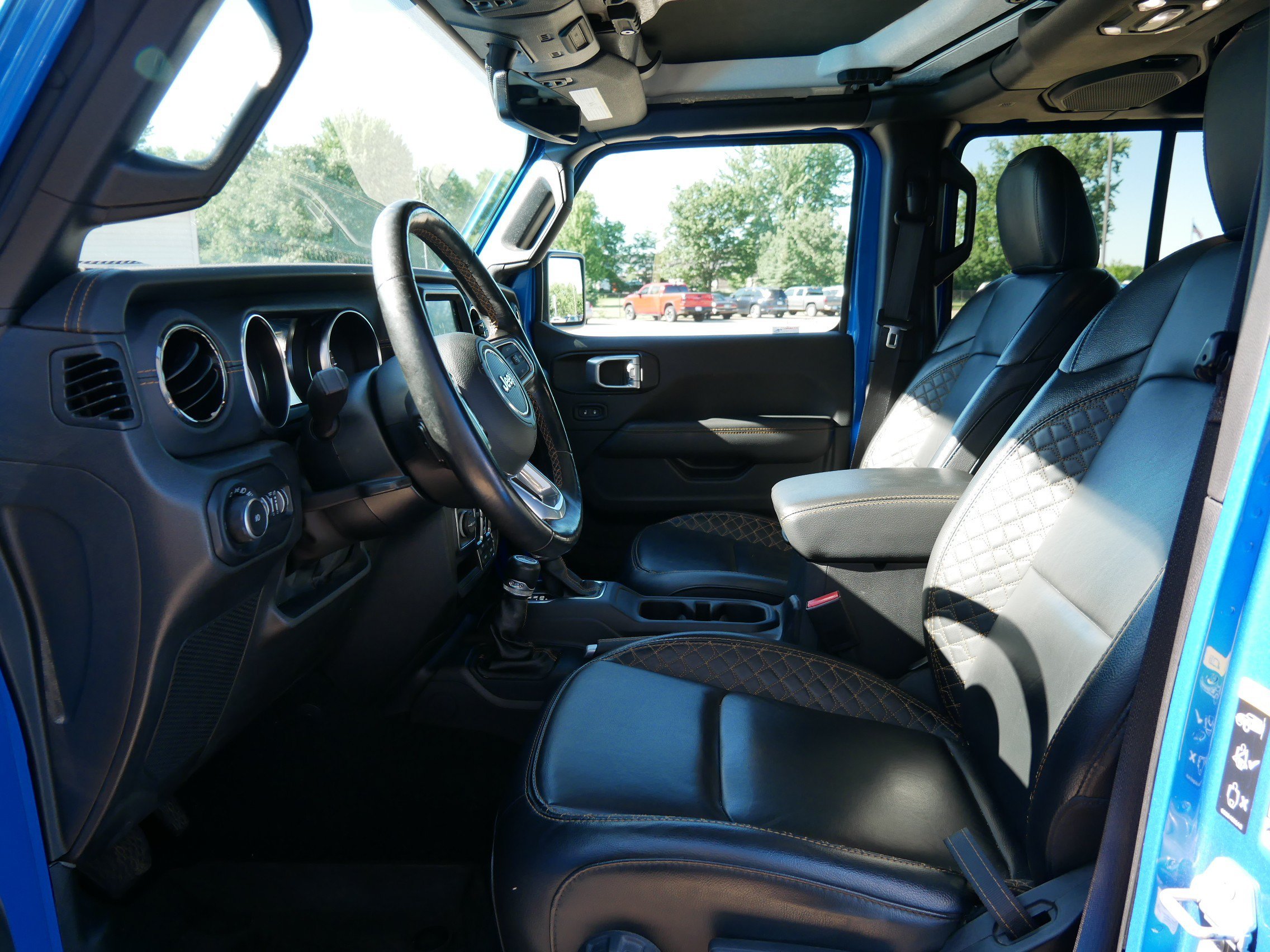 Certified Used 2022 Hydro Blue Pearlcoat Jeep Unlimited High Altitude image 10