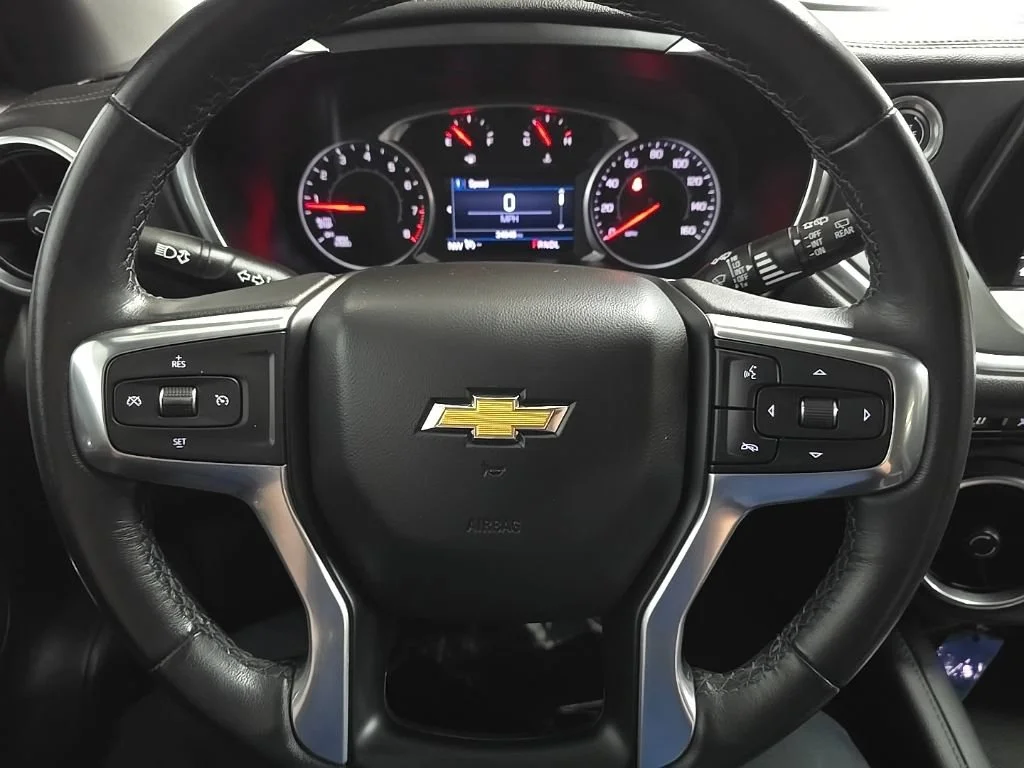 Used 2020 BLACK Chevrolet LT image 23