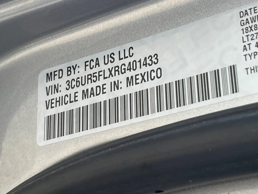 Used 2024 Silver Ram Laramie image 20