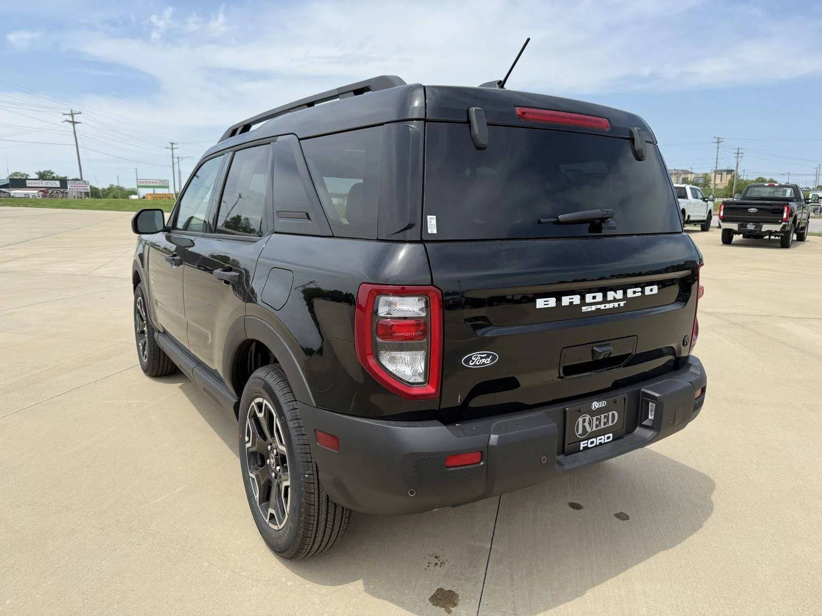 New 2026 Shadow Black Ford Outer Banks® image 7
