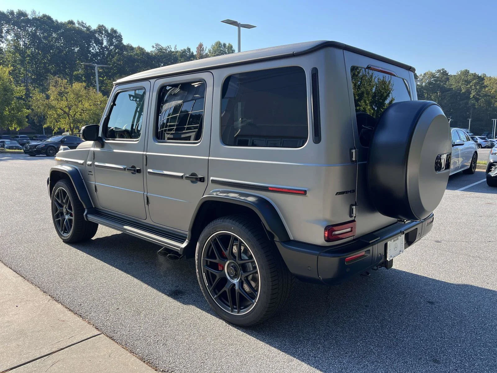 New 2027 MANUFAKTUR Platinum magno Mercedes-Benz AMG® G 63 SUV image 11