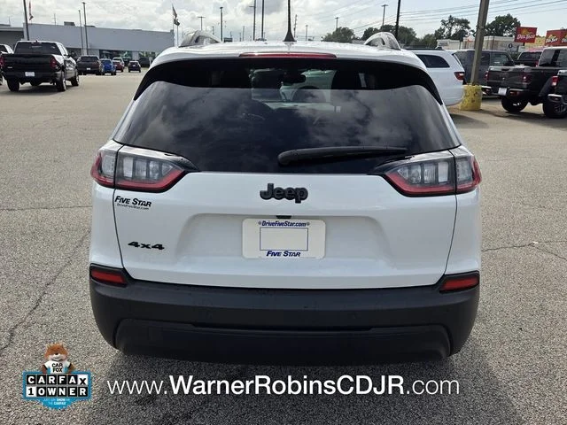 Used 2023 White Jeep Altitude image 11