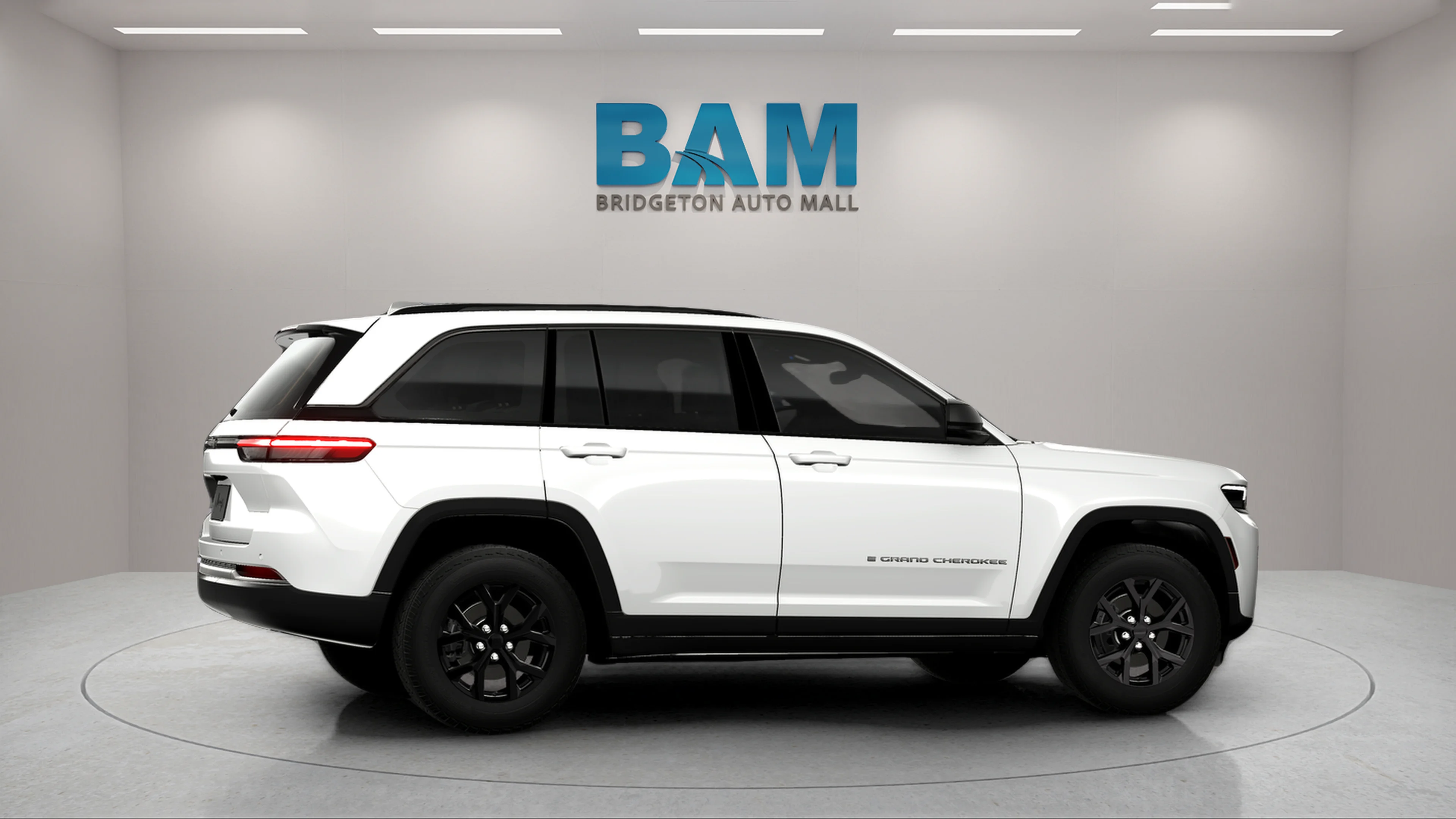New 2026 Bright White Clearcoat Jeep Laredo Altitude image 4