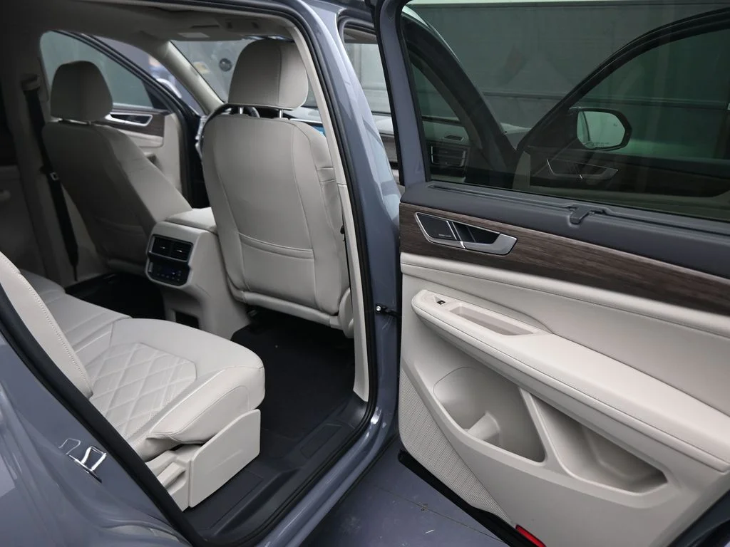 New 2026  Volkswagen 2.0T SEL Premium R-Line image 43