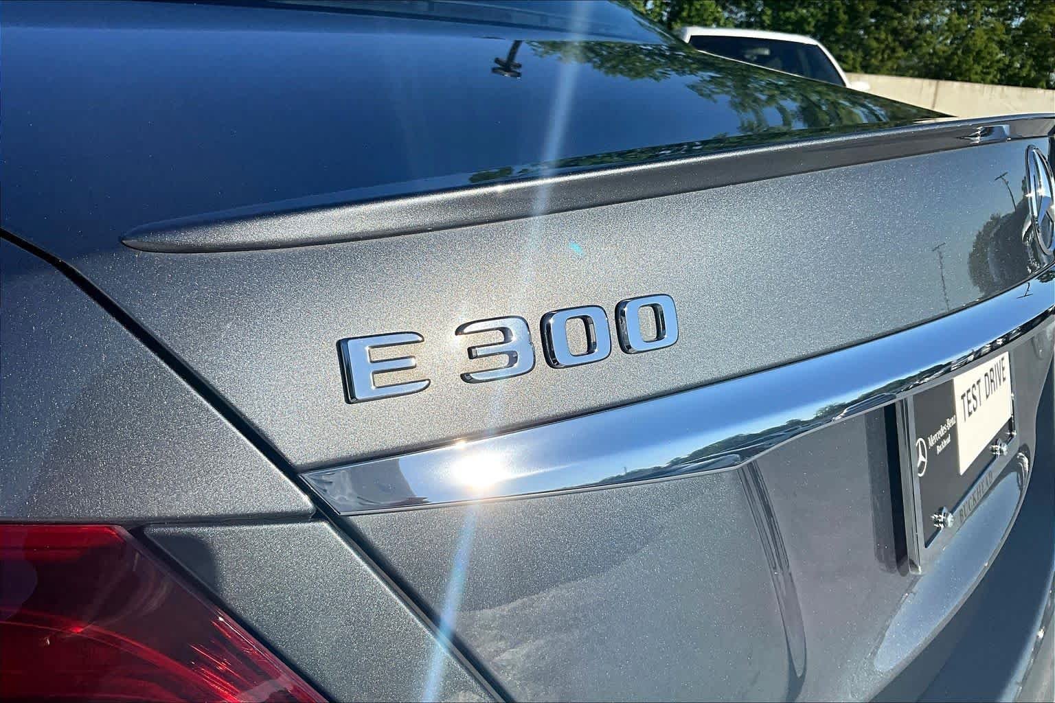 Used 2019 Selenite Grey Metallic Mercedes-Benz E 300 image 30