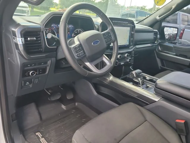 Used 2023 White Ford XLT image 18