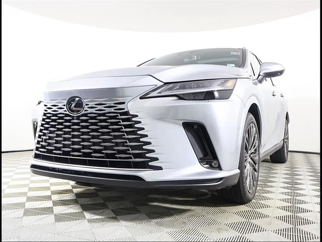 Used 2023 Iridium Lexus Luxury image 2