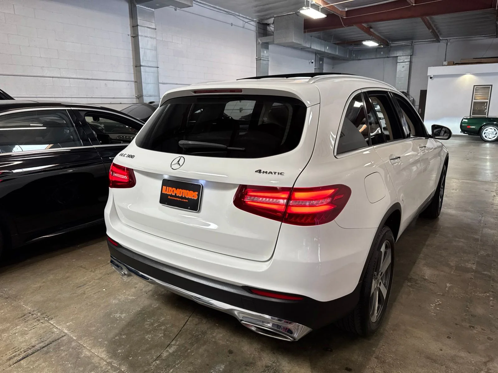 Used 2019 White Mercedes-Benz GLC 300 image 16