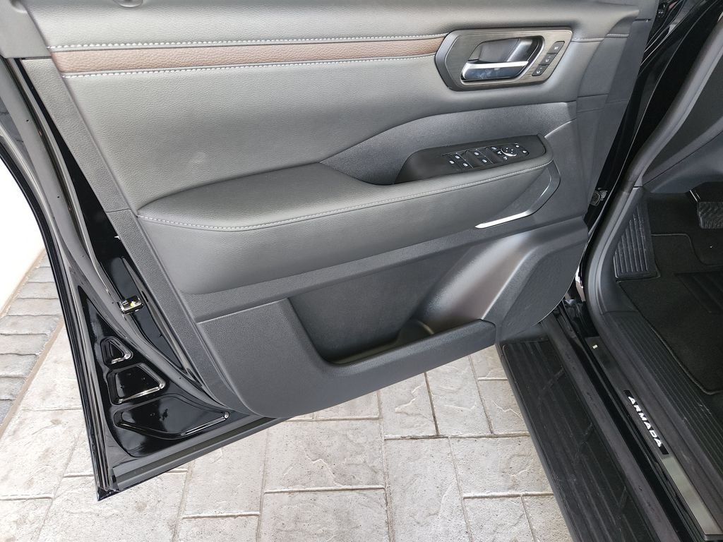 New 2026 Super Black Nissan Platinum 4WD image 24