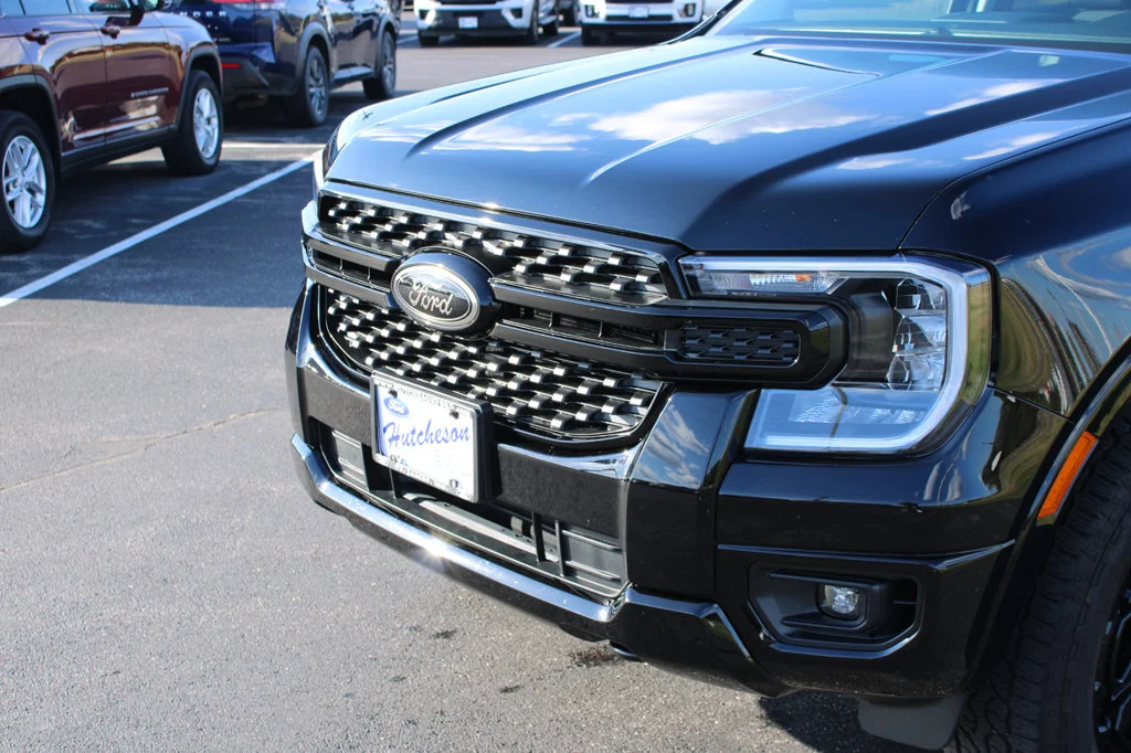 Used 2026 Shadow Black Ford XLT image 4