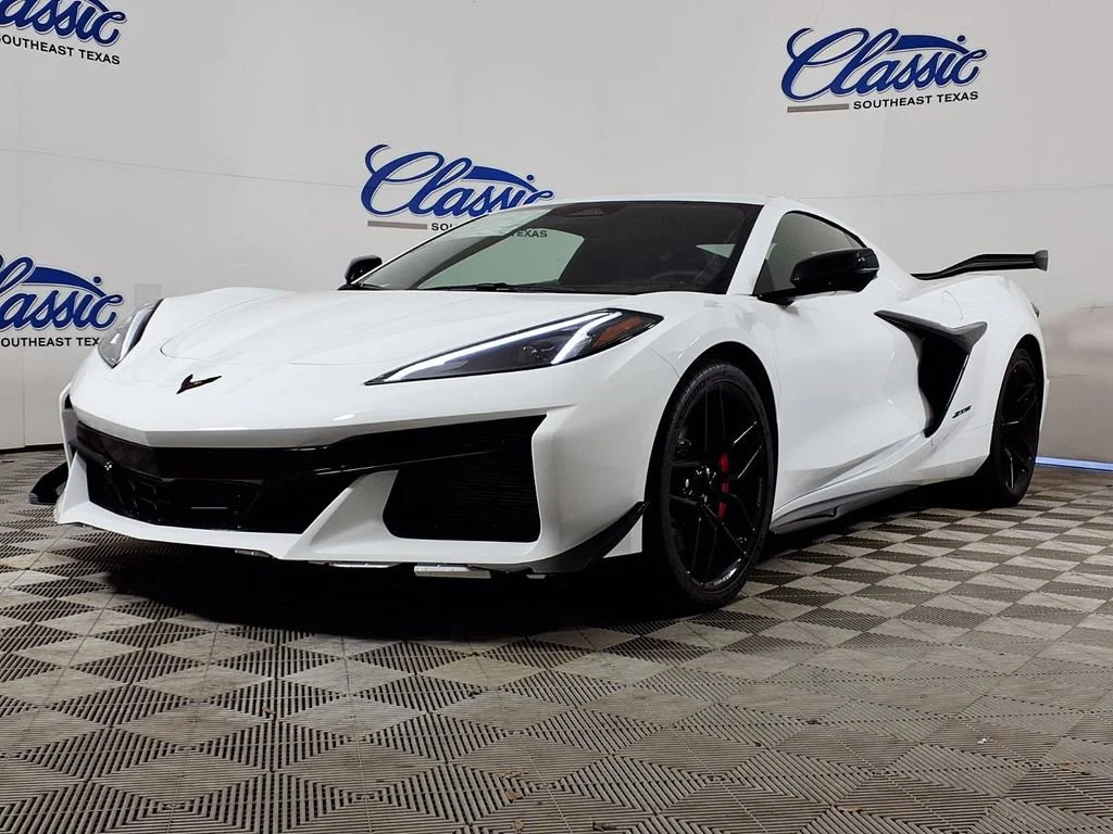 New 2026 Arctic White Chevrolet 1LZ image 5