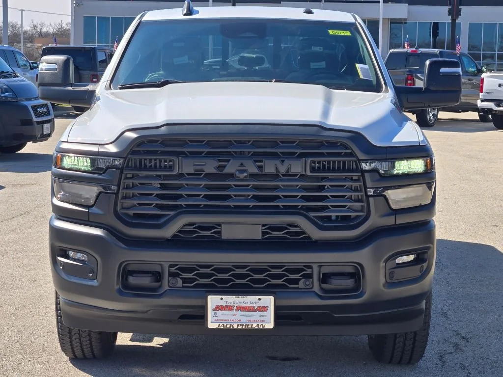 New 2026 Bright White Clear-Coat Exterior Paint RAM Tradesman image 3
