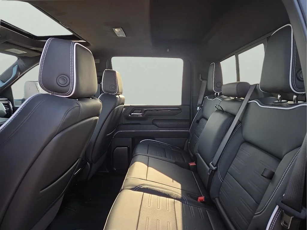 2026 GMC Sierra 2500HD AT4X - Photo 11
