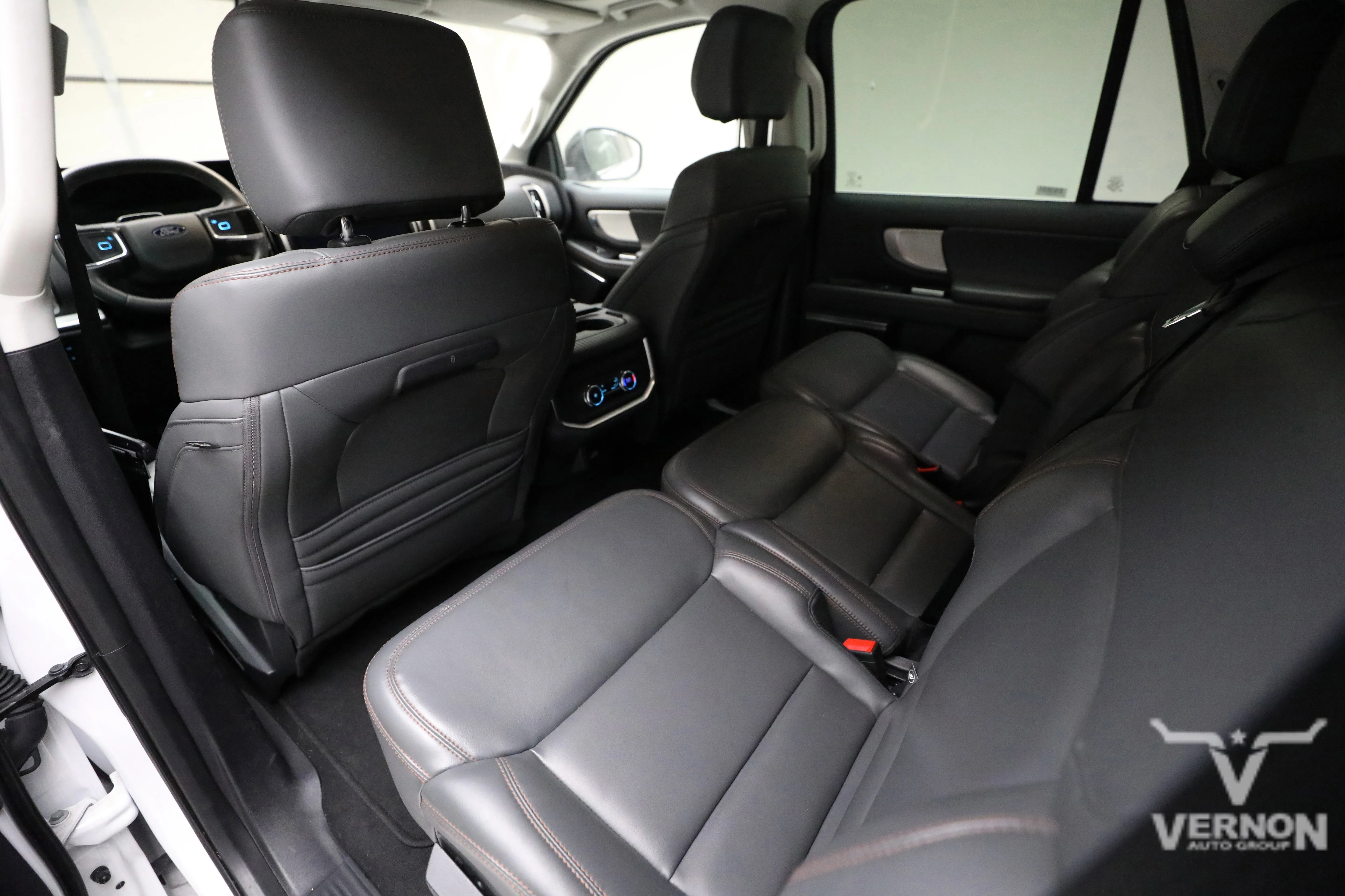 Pre-Owned 2025 Ford Expedition Active 4x4