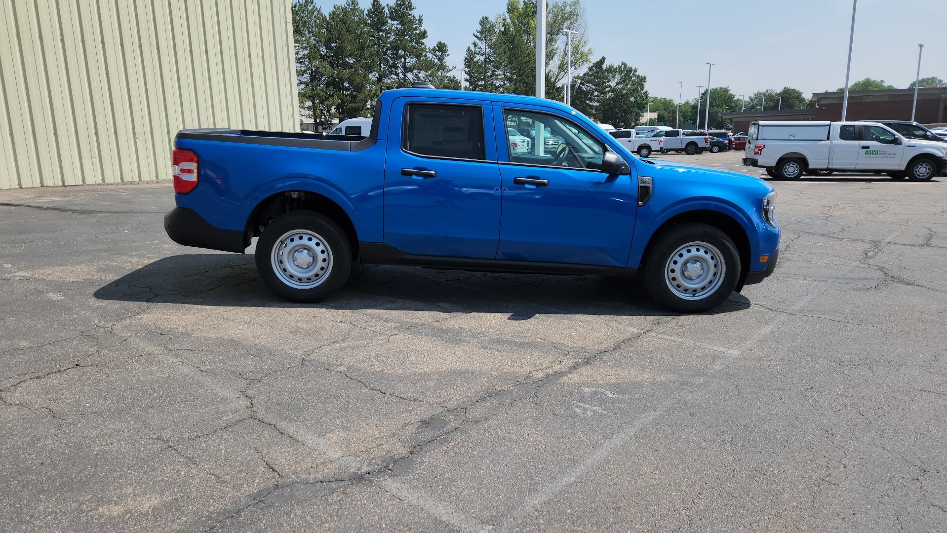 New 2026 Velocity Blue Ford XL image 8