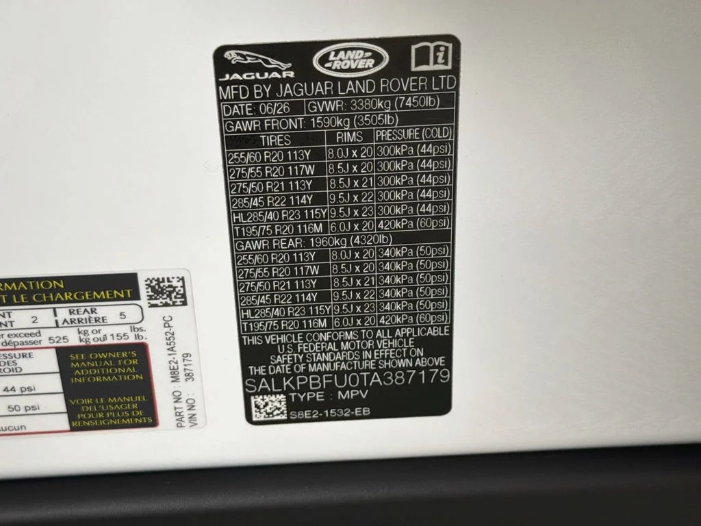 New 2026 Fuji White Land Rover SE 7 Seats image 34