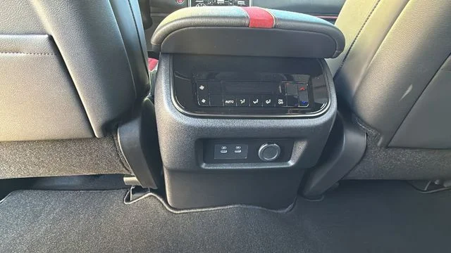 2026 Nissan Armada NISMO - Photo 25