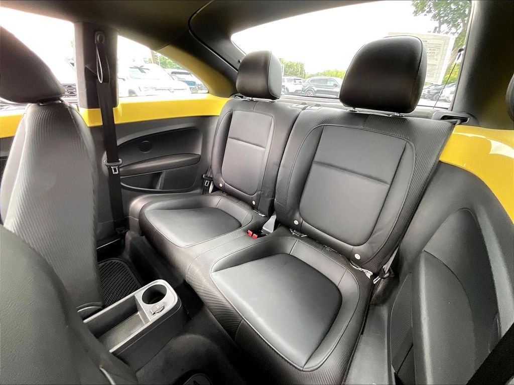 Used 2012 Saturn Yellow Volkswagen 2.5L image 14