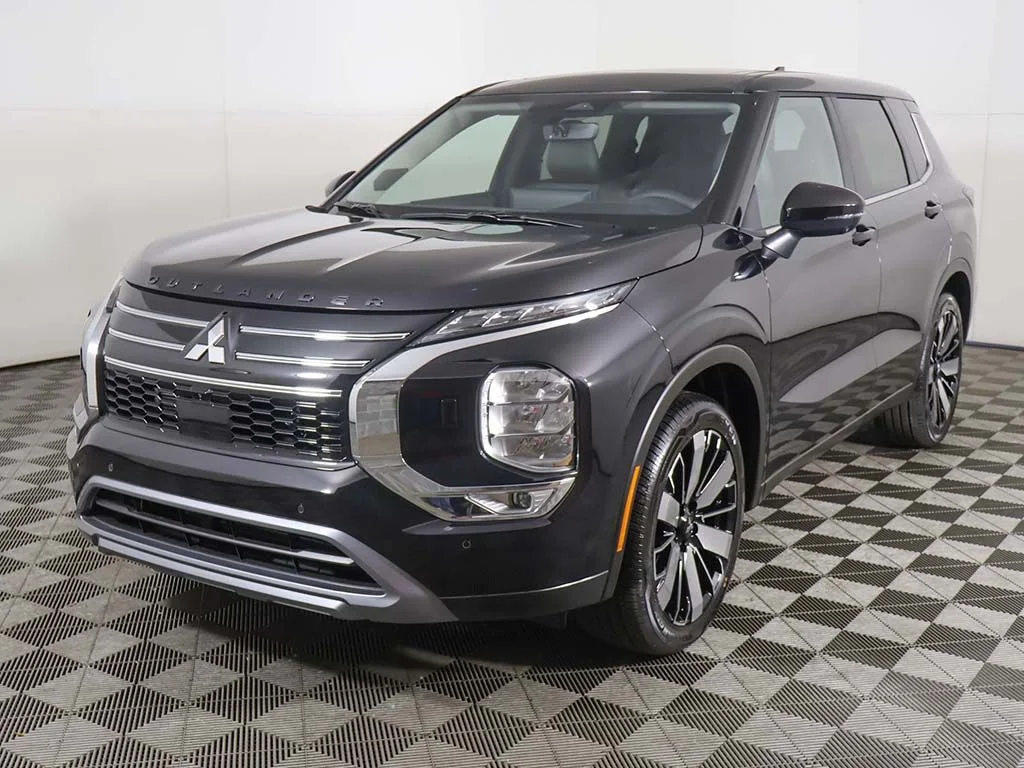New 2026 Black Mitsubishi SE 1.5T S-AWC image 11