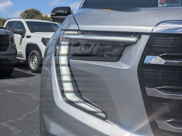 Used 2025 Sterling Metallic GMC Elevation image 10