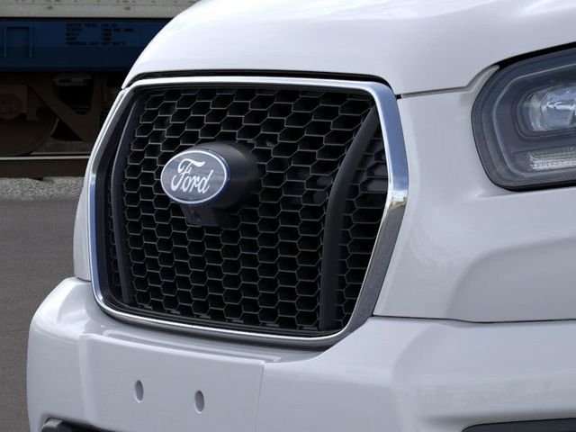 New 2026 Oxford White Ford Passenger Van XLT image 17