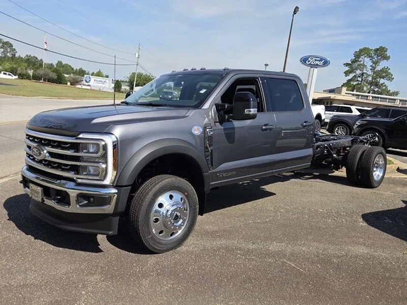 New 2026 Carbonized Gray Metallic Ford F-450® LARIAT® image 3