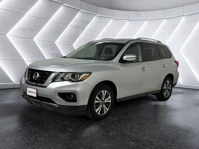 Used 2020 Silver Nissan SL image 3