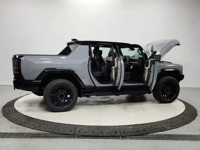 2026 GMC HUMMER EV 2X - Photo 16